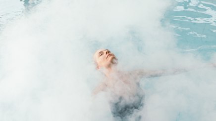 Die Gesundheitsorte im Freistaat wollen sich neu erfinden - innovativer, präventionsstärker, digitaler - und zugleich auf das bauen, was sie seit Jahrzehnten erfolgreich macht und was gesellschaftlich wieder zunehmend im Trend liegt: die natürliche Heilkraft aus Thermalwasser, Moor, Luft und Bewegung. Foto: Gesundes Bayern/Daniel Zangerl Die Gesundheitsorte im Freistaat wollen sich neu erfinden - innovativer, präventionsstärker, digitaler - und zugleich auf das bauen, was sie seit Jahrzehnten erfolgreich macht und was gesellschaftlich wieder zunehmend im Trend liegt: die natürliche Heilkraft aus Thermalwasser, Moor, Luft und Bewegung. Foto: Gesundes Bayern/Daniel Zangerl