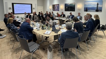 Diskussionsrunde mit den Verantwortlichen der Landesheilb&auml;derverb&auml;nde aus Deutschland und MdB Emmi Zeulner, &copy; Bayerischer Heilb&auml;der-Verband e.V.